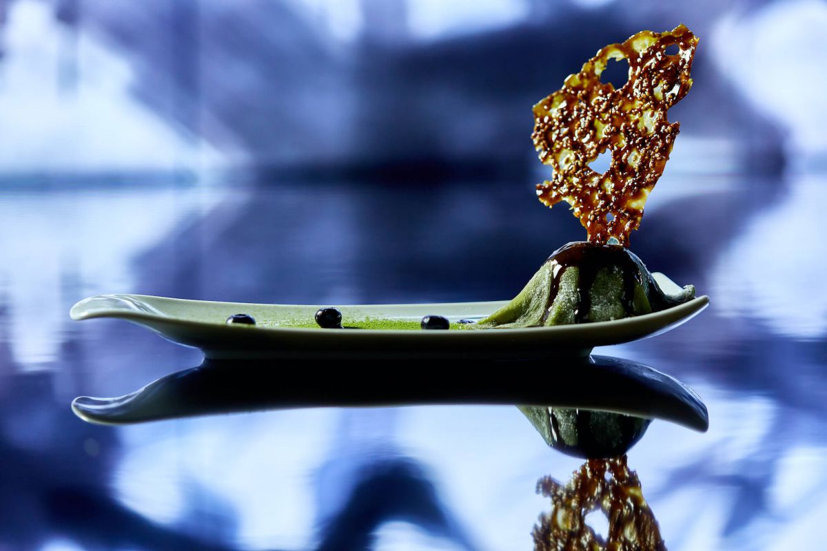 ヴィーガン餅アイスクリーム（抹茶仕立て）880円