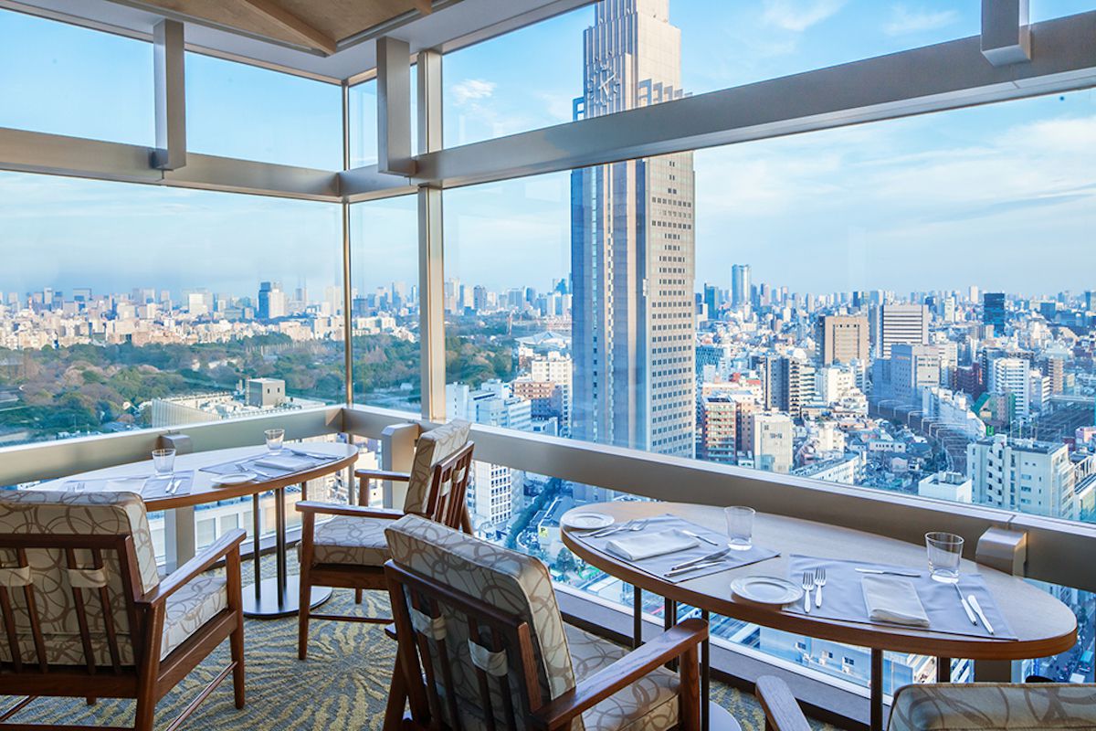 サザンタワーダイニング 店内（レストランゾーン）