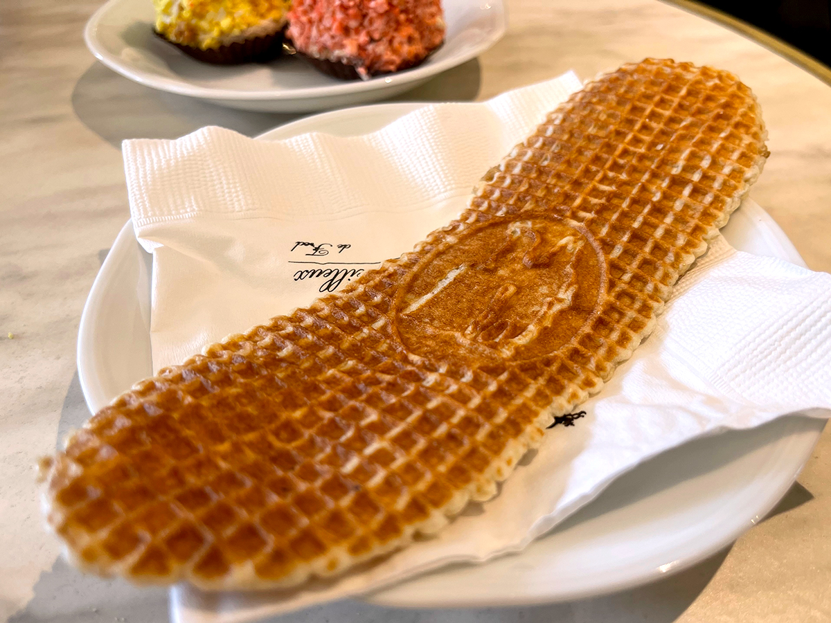 「フラマンドル風ワッフル（バニラ）」270円 