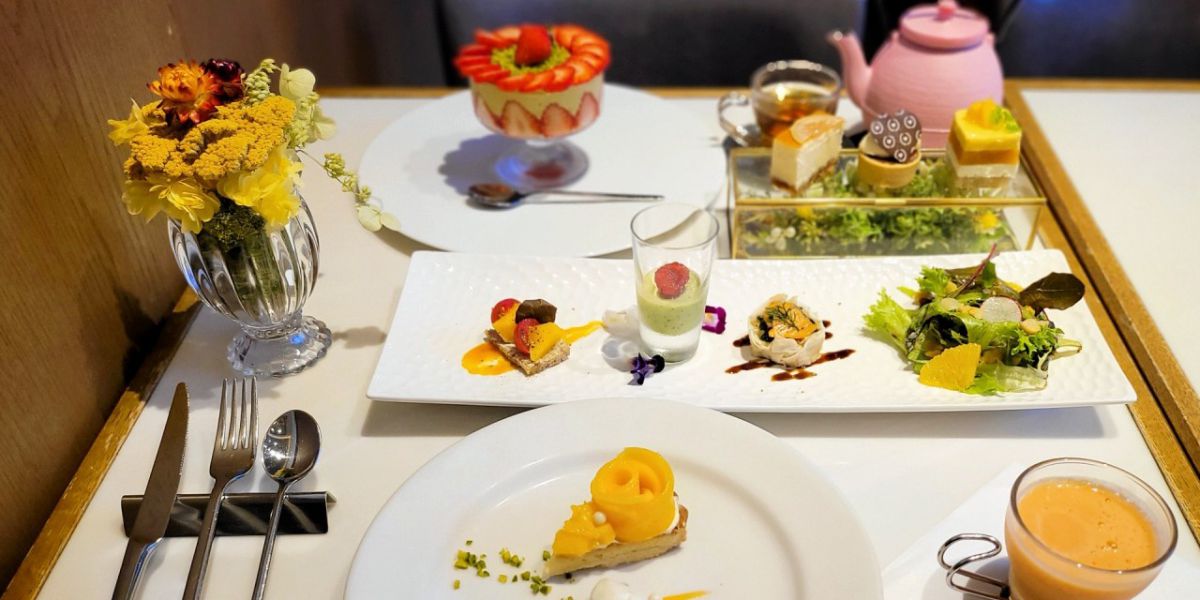 新宿「SALON BAKE & TEA」でギルトフリーが嬉しい、スイーツフルコースが登場！【ミスター黒猫の東京スイーツトレンドvol.51】