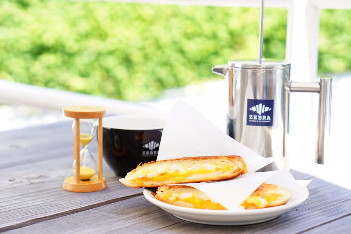 「クロワッサンパニーニ ハム&チーズ」640円