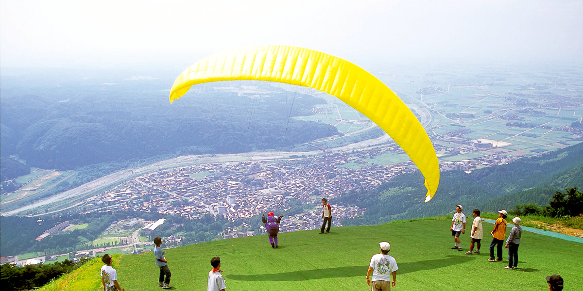 人生初めてのコト、いっぱい体験してみない？加賀の國おすすめ体験12選|神社のみそぎから、パラグライダー、紙すき、農業体験まで！