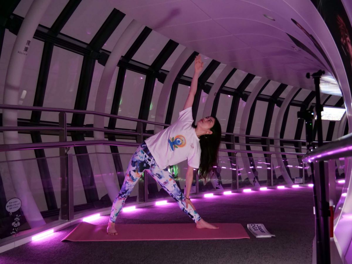 眼下に東京の夜景を眺めながら、全身をほぐそう　©TOKYO-SKYTREE
