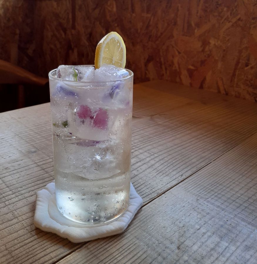 「お花のソーダ」 600円