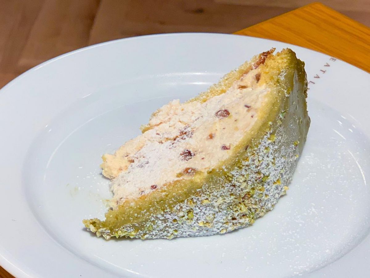 ZUCOTTO AL PISTACCHIO（ピスタチオのズコット）880円