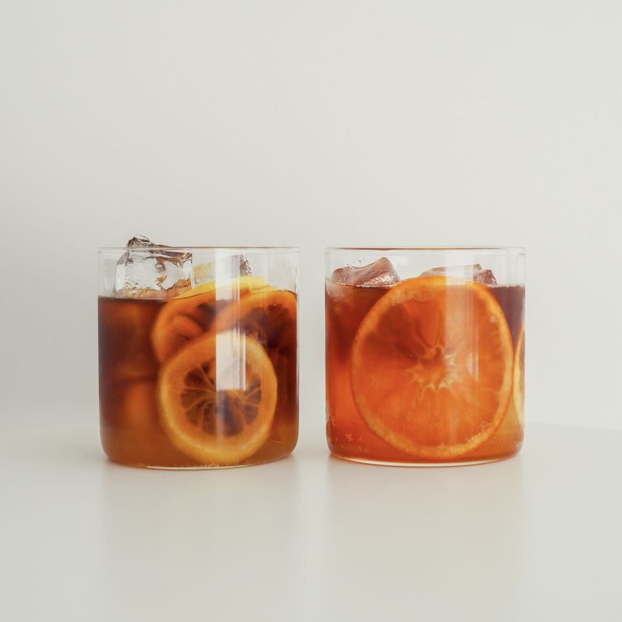 （左）「COLD BREW LEMONADE」（右）「COLD BREW TONIC」ともに550円