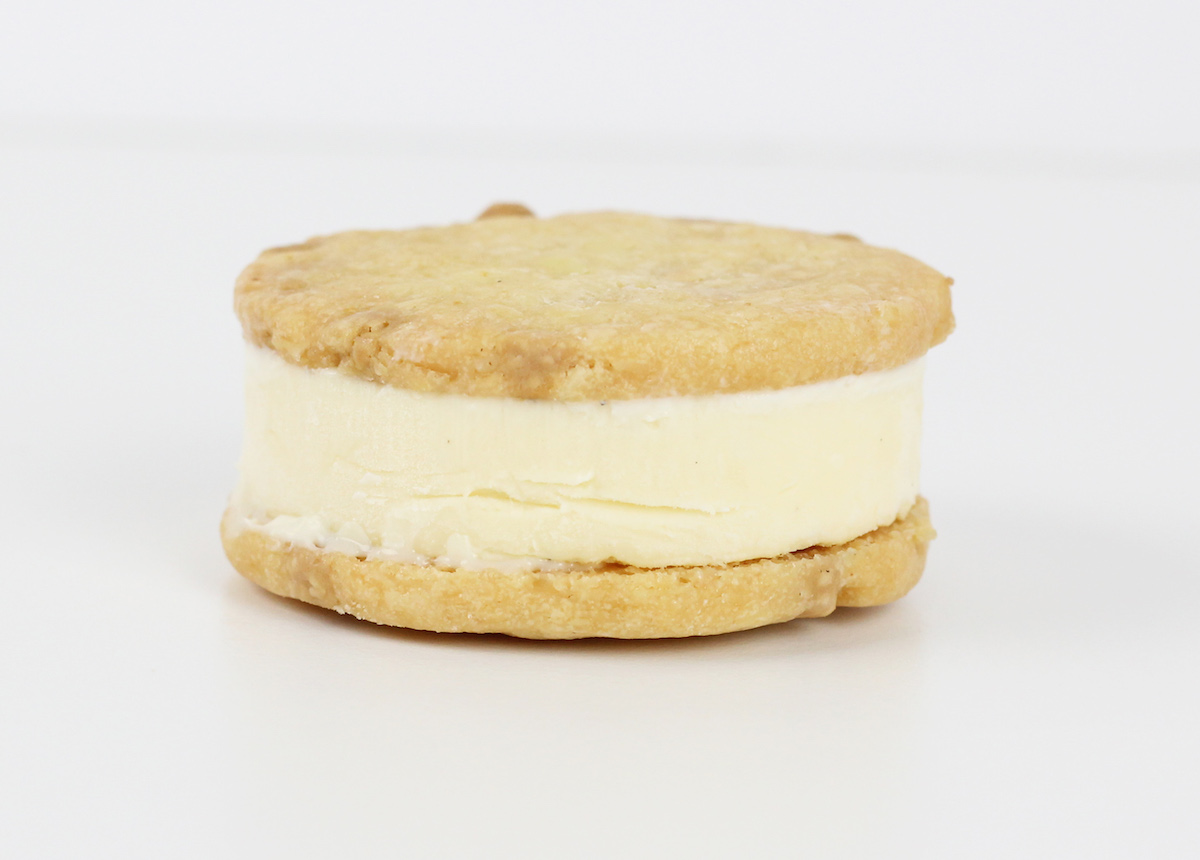 ホワイトチョコバニラ　560円