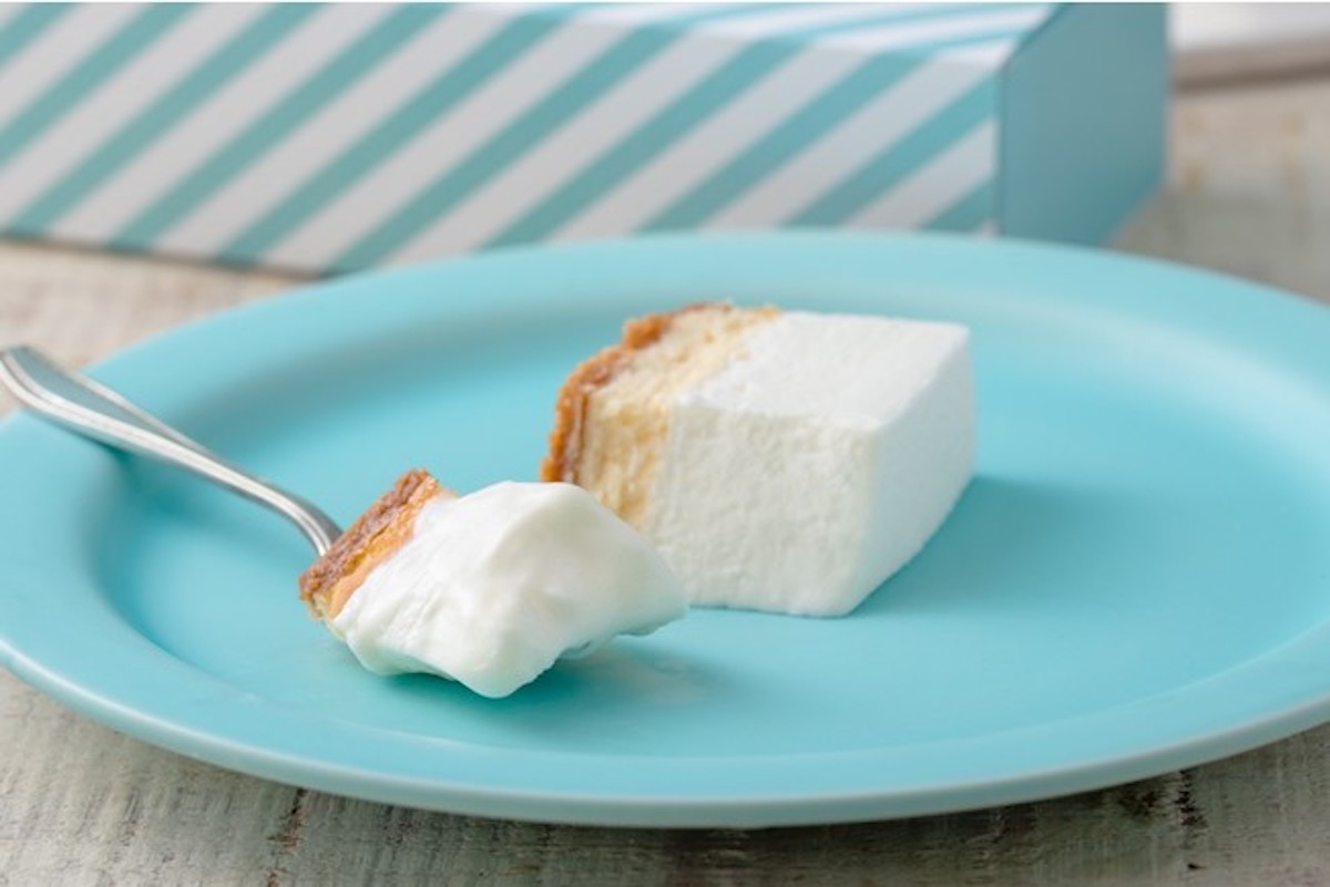 究極の生クリームチーズケーキ　2490円