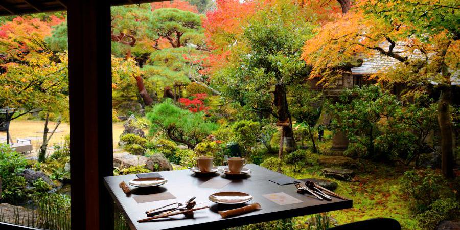 【京都】秋の紅葉ビューごはん。はんなり和食と景色を堪能!