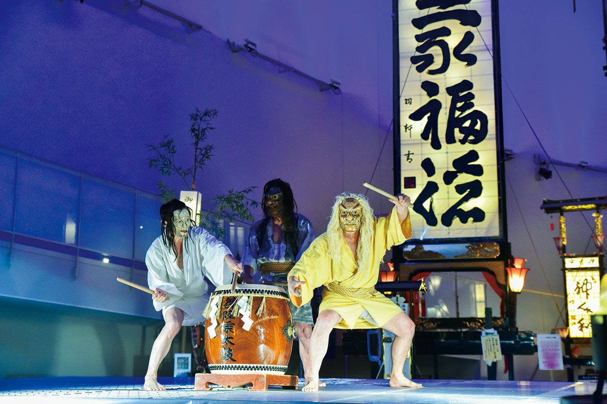 太鼓演奏の実演は大迫力！