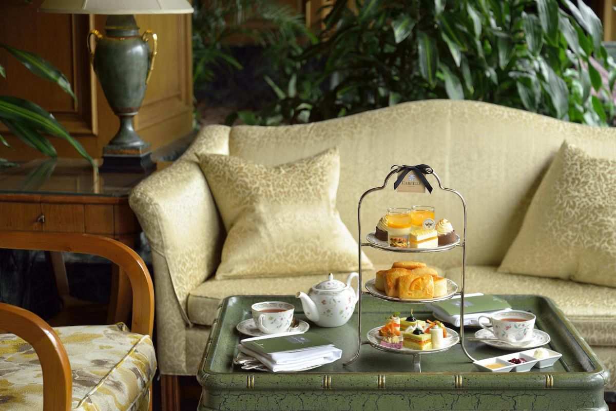 「L’ABEILLE ラベイユ　ハニーアフタヌーンティー」4950円（一人あたり、サービス料別）