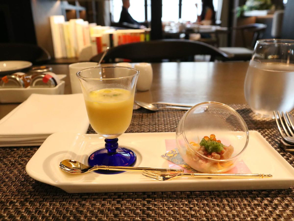 京の朝食（7〜10時LO）4600円（サービス料込み）