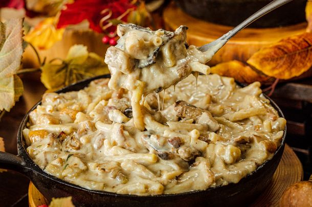 「きのこたっぷりポルチーニグラタン」