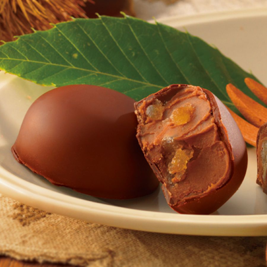 「栗のショコラ」6個入　897円