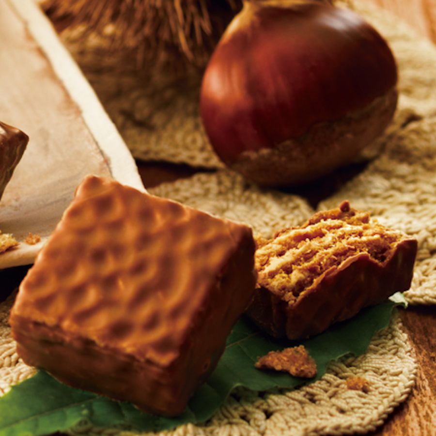 「チョコレートウエハース［モンブランクリーム12個入］」778円