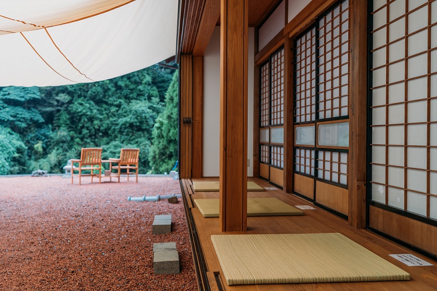 ごーる堂の縁側