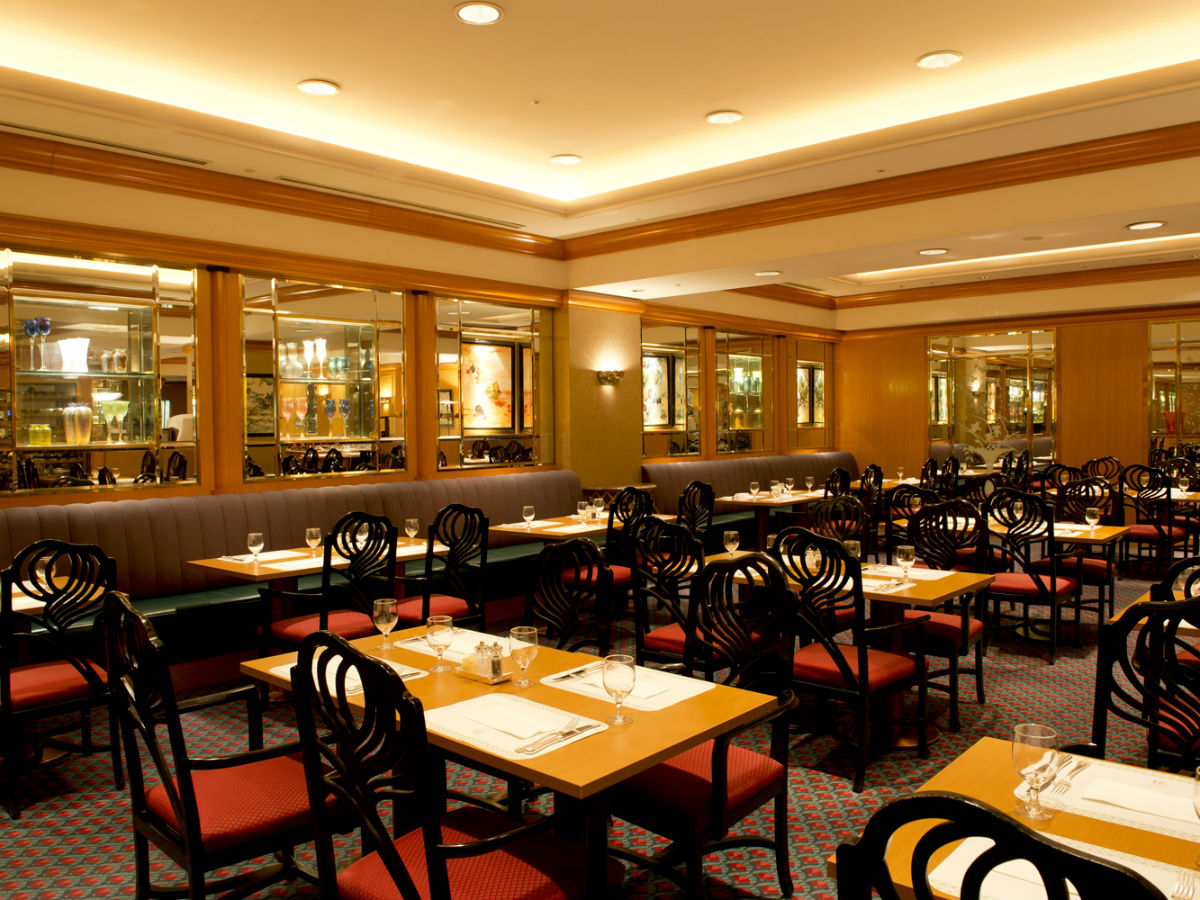 ブラスリーハーモニー