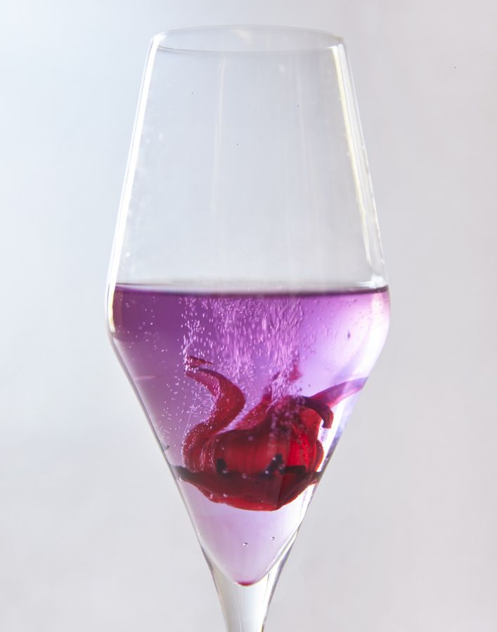 パープルレインスパークリング（トッピングフラワー）グラス1000円