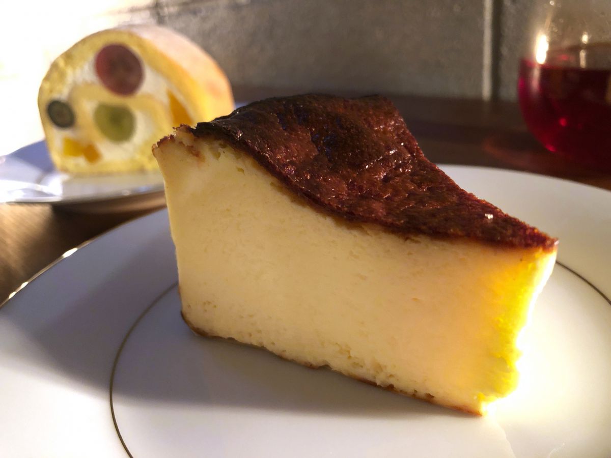 「バスクチーズケーキ」500円