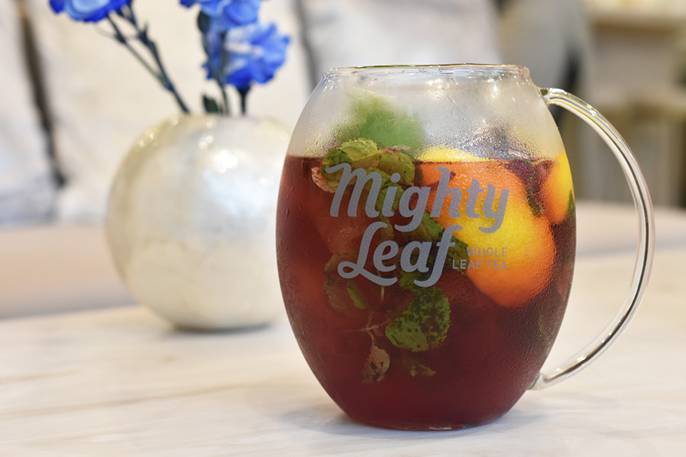 「オーガニックワイルドベリーハイビスカスモヒート」980円