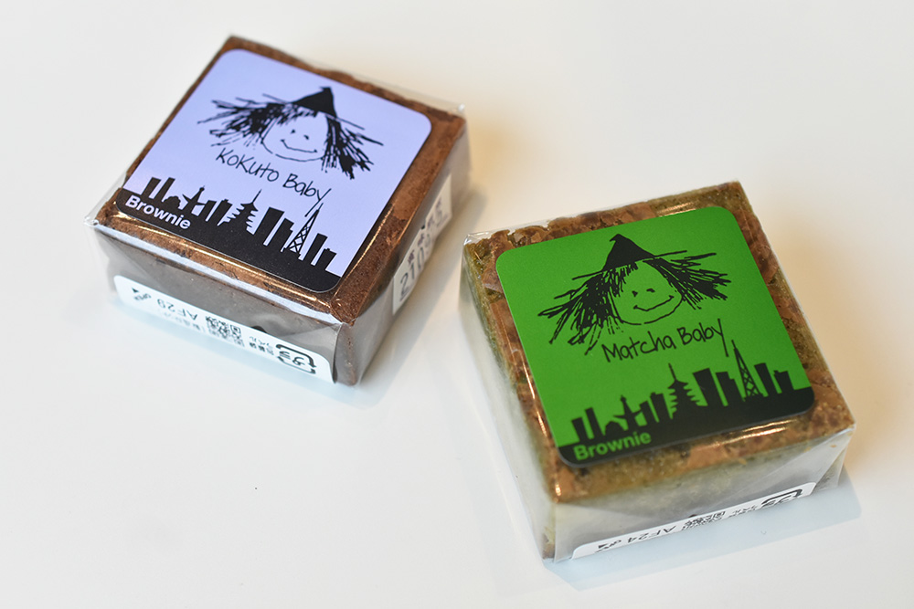 左から「黒糖ベイビー」、「抹茶ベイビー」各378円