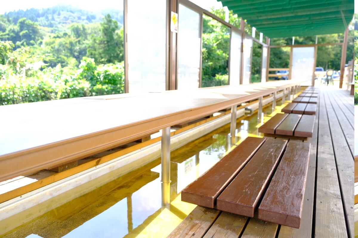 疲れたら足湯もおすすめ