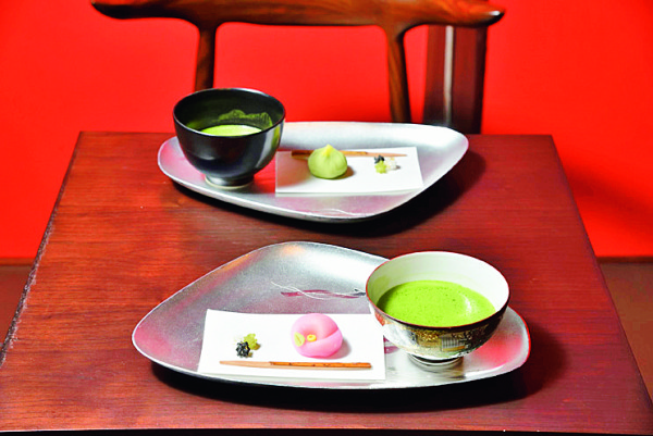 上生菓子と抹茶のセット(1000円)