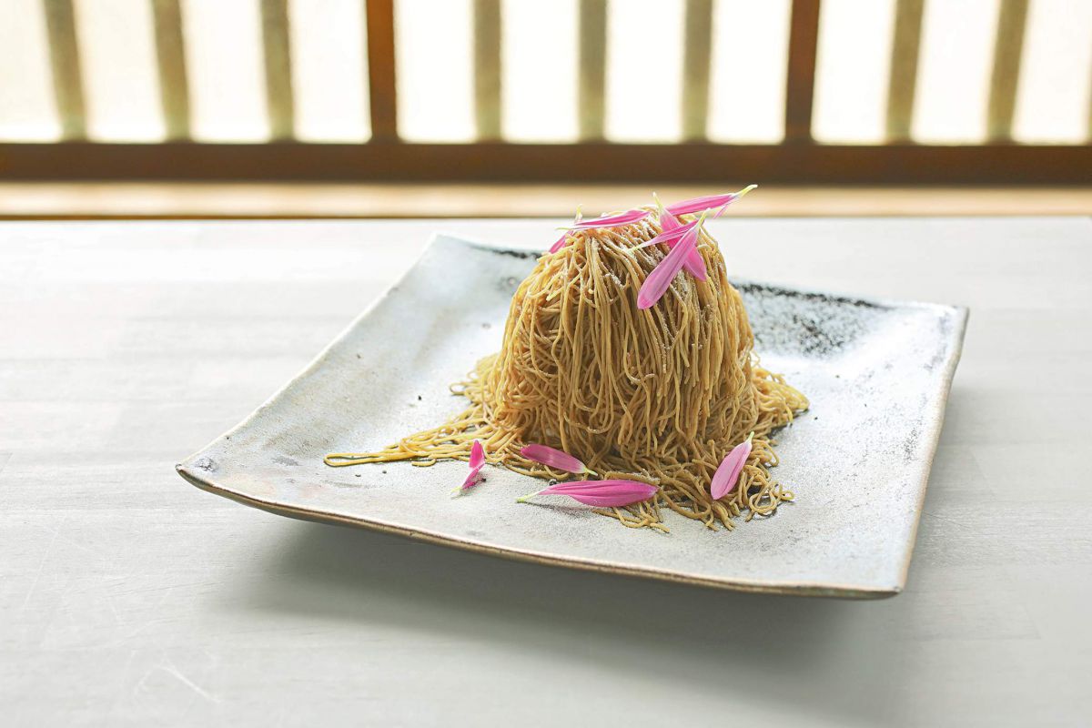 榛摺～はりずり～高級能登焼栗のモンブランドリンクセット(2420円)