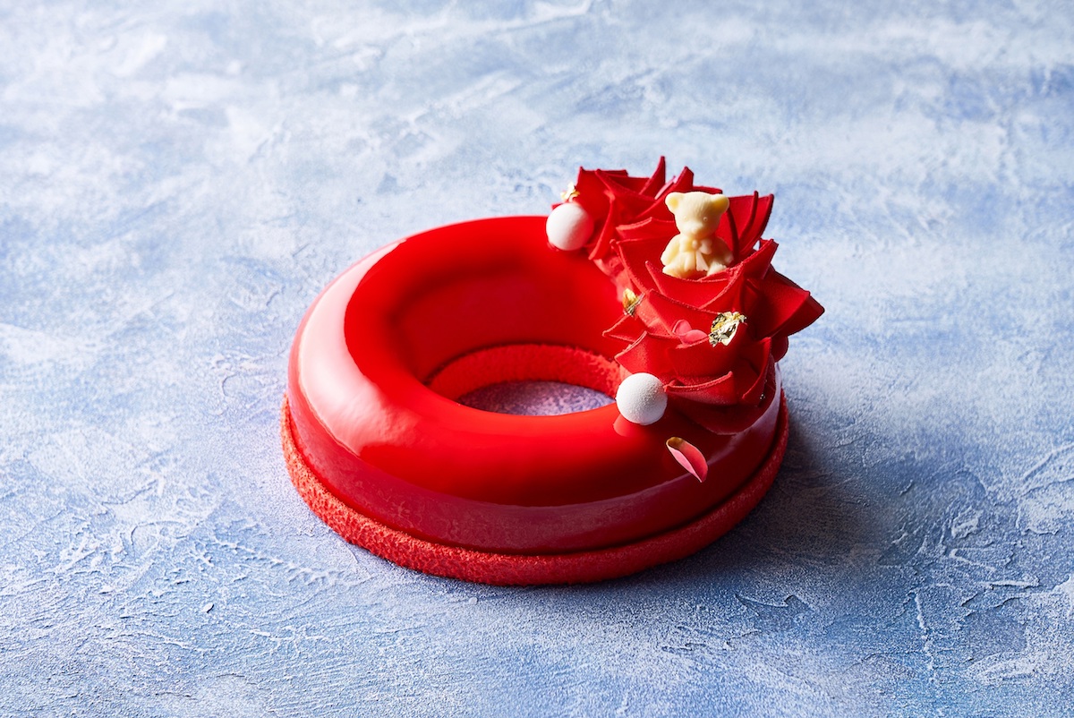 「ローズとストロベリーのムース “クリスマスリース”」