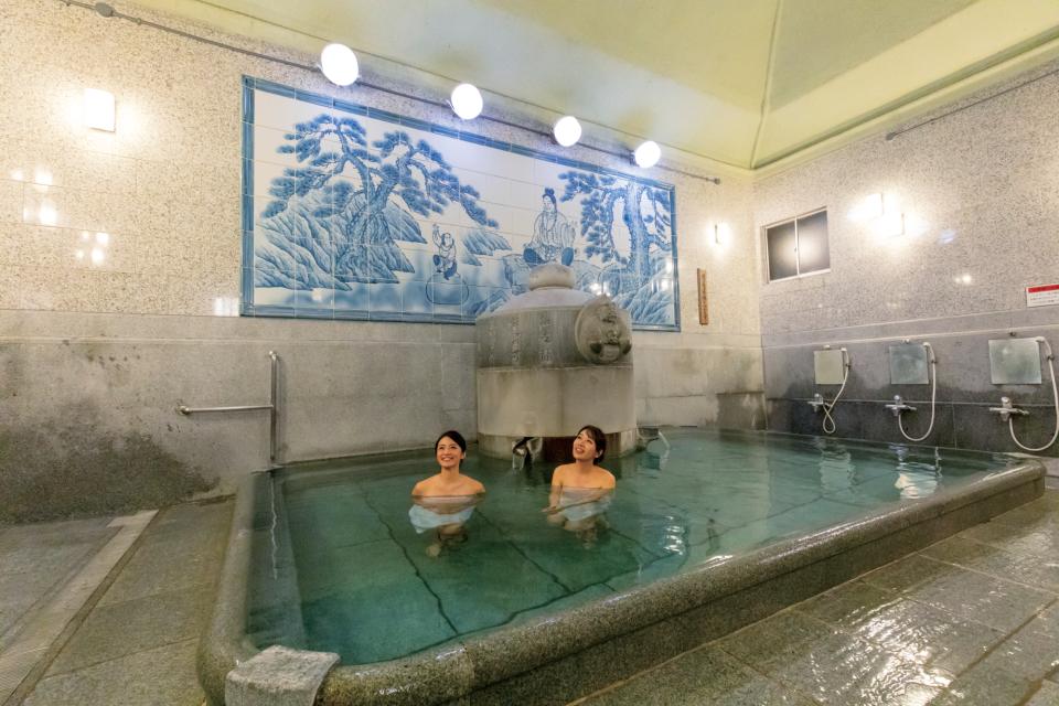 神の湯（旧男湯）の西側を、女子浴室として利用（2021年1月取材時点）