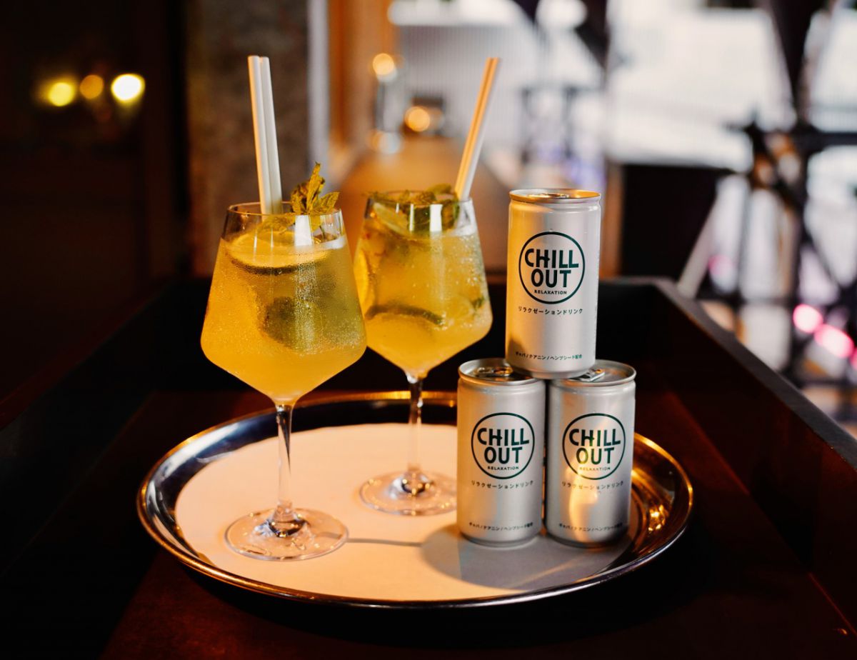 「CHILL OUT特別コラボノンアルコールカクテル チルアウトクーラー」ソフトドリンク3杯目以降は1500円（税・サービス料込）