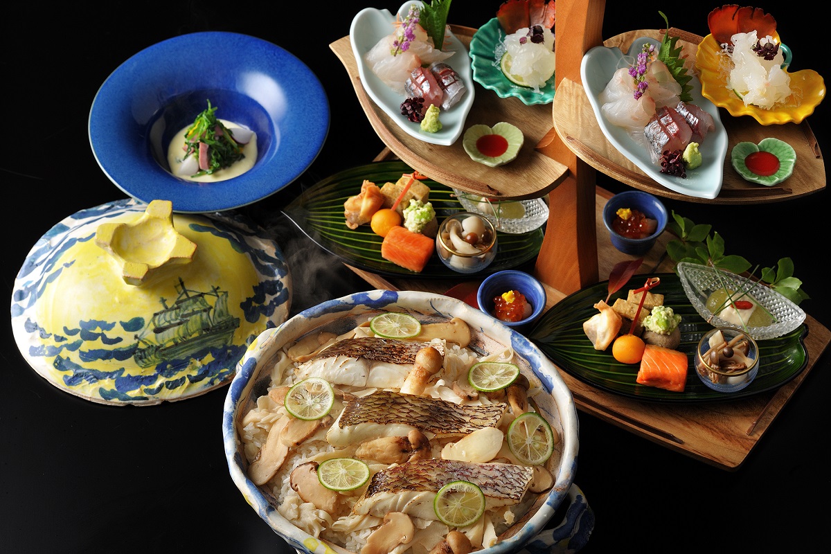 タ食は伊豆らしい食材に英国のエッセンスを加えた和会席 (写真は一例)