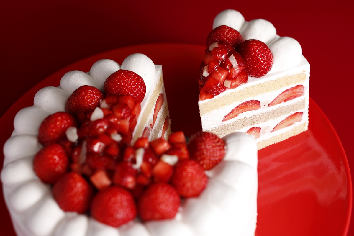 新エクストラスーパーあまおうショートケーキ」