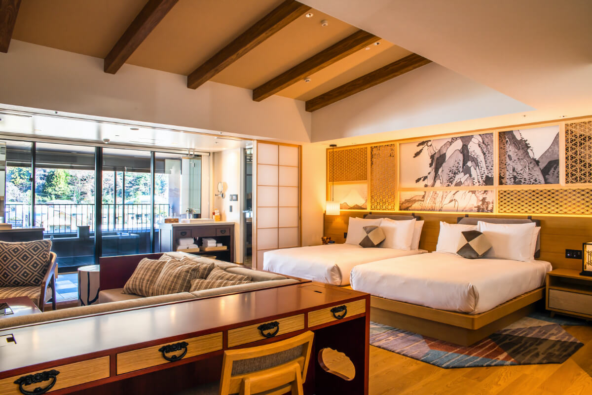 「プレミアスイート」1室2名78,000円〜(税・サービス料込、入湯税別)〜/1室1名利用、1室2名利用同料金。時期によって価格は異なる