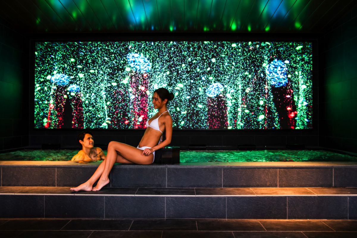 水着のレンタル(500円・9〜22時)もあり