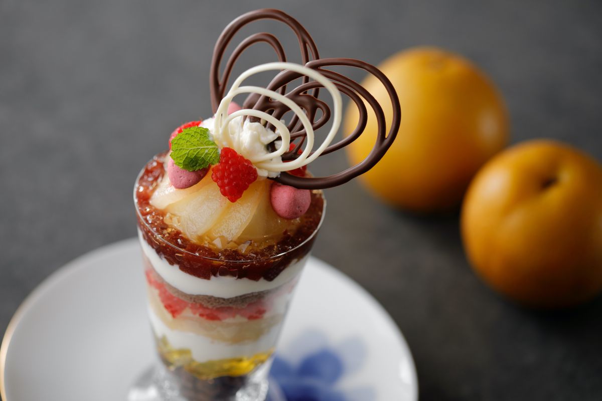 梨パフェ　4500円（サービス料込み）