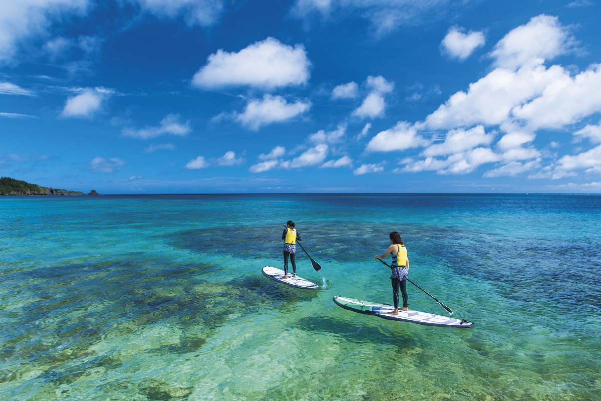 スタンドアップパドルツーリング　所要約1時間、1人4,400円（5～9月限定）