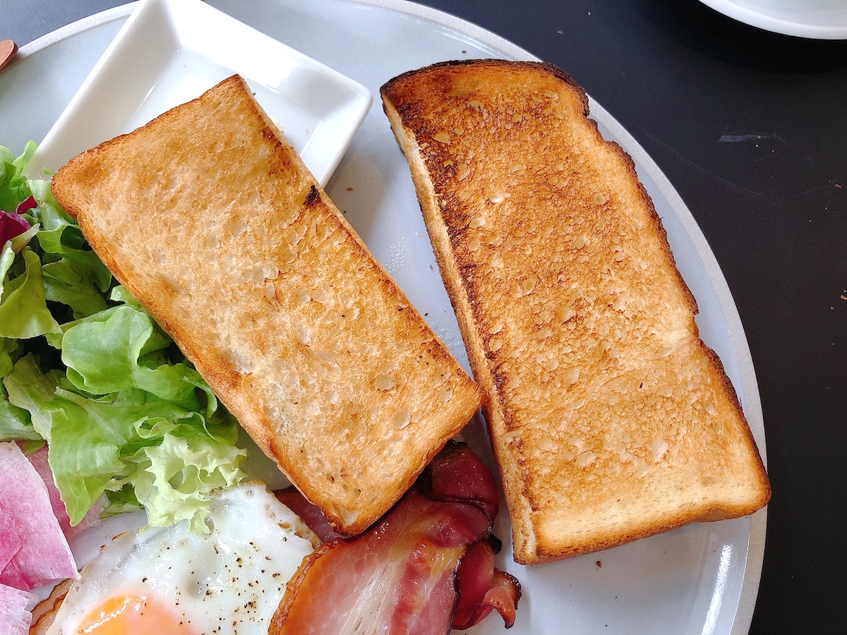 左：カク　右：ヤマ