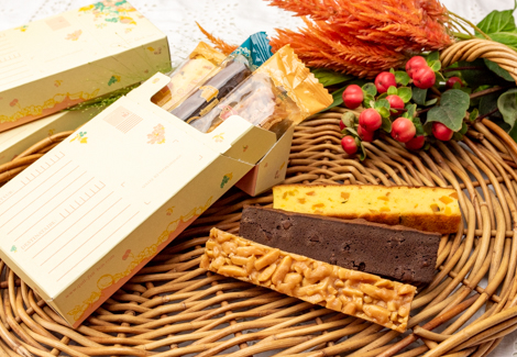 季節限定「バトン 3本入りC」810円　※キルフェボン全店・公式WEBストアで販売