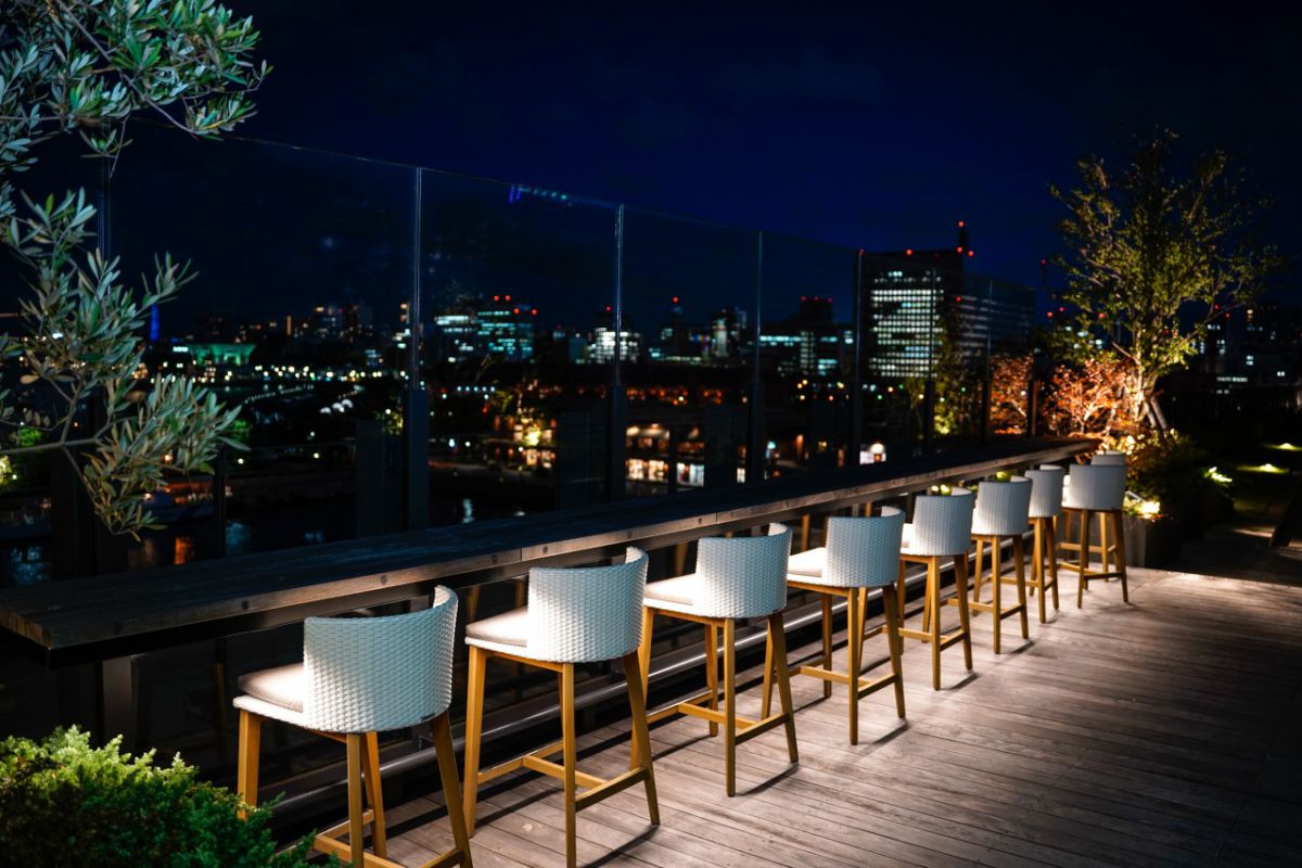 ひとりでも落ち着くカウンター席