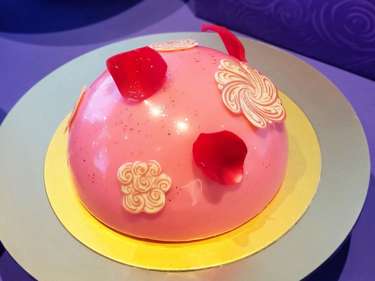 「フロコン チーズケーキ イスパハン」 5940円