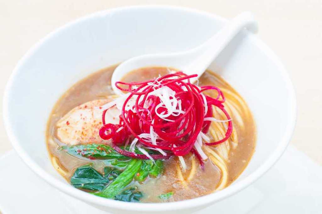 「濃厚やみつきラーメン」1350円