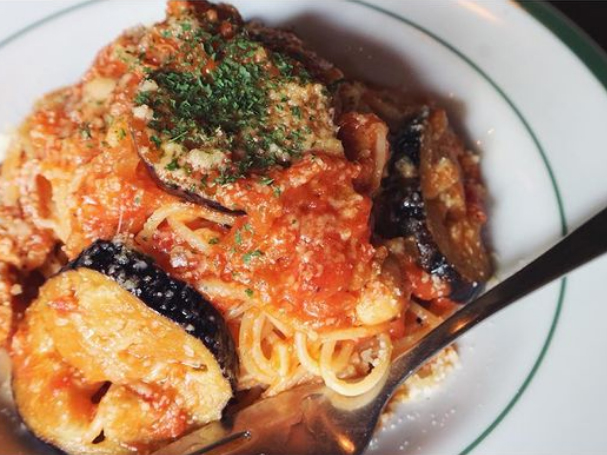 「揚げナスと帆立のトマトクリームパスタ」1298円