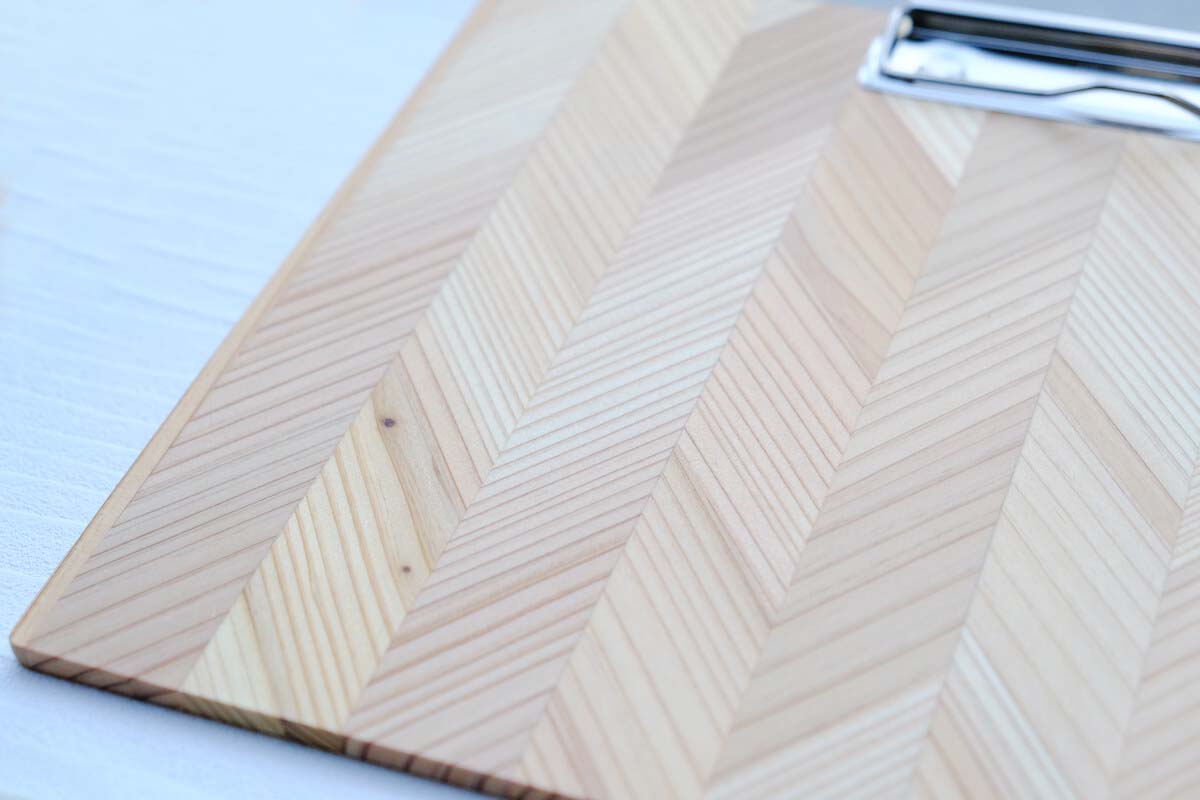 木のバインダー2000円