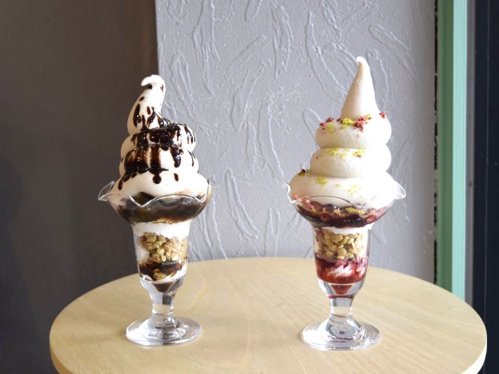 「ビーガンパフェ」各1200円