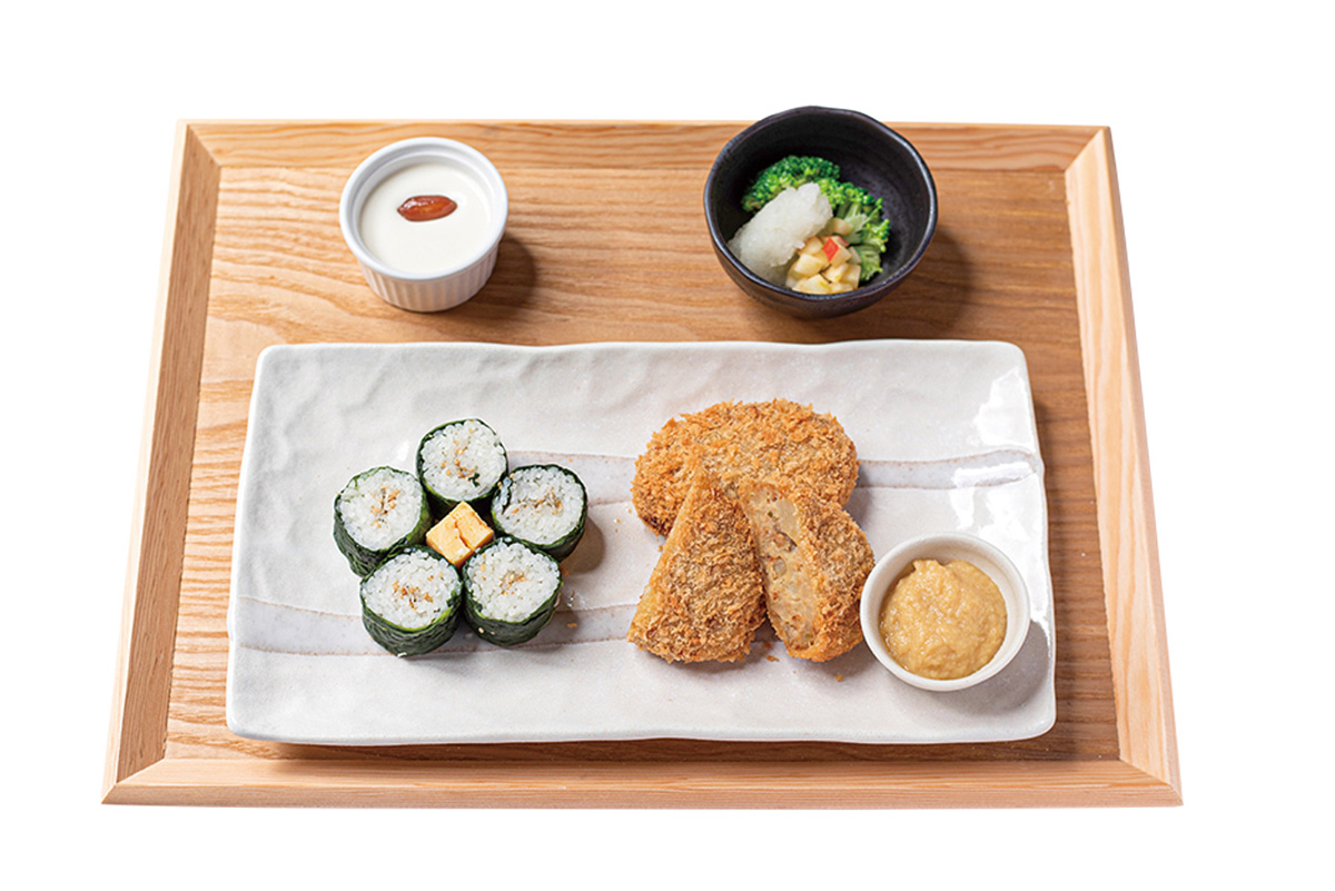 広島県「湯来のボタンコロッケ定食」1380円