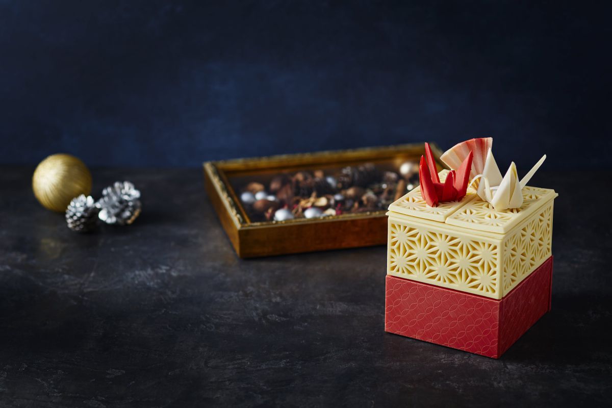 「玉手箱～Japanese Art・日本の美～」（限定10個・要予約）14×14×14cm 3万円