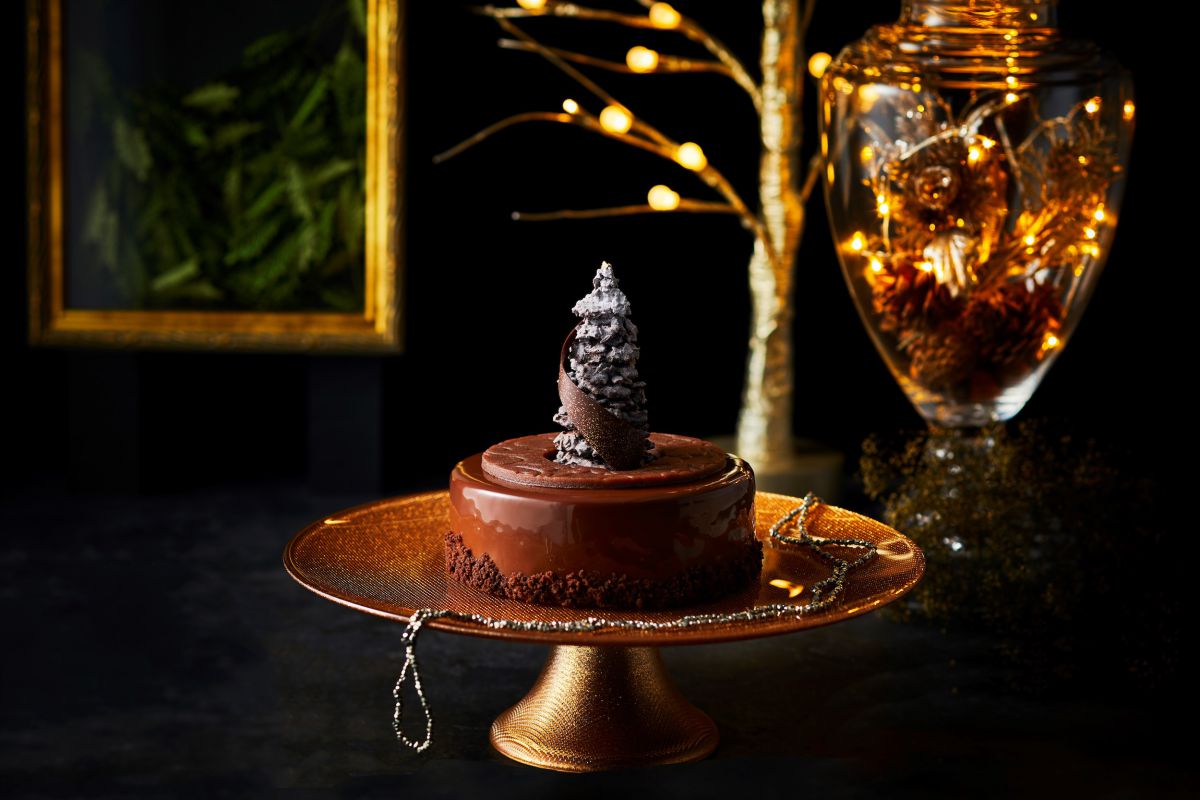 「カフェ・トンカ〜Modeling・造形美〜」直径15cm×高さ5cm 5200円