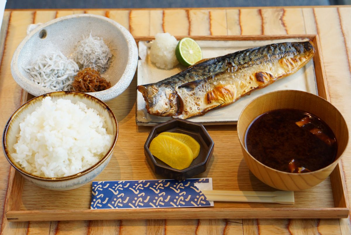 「紀州高下水産の干物定食 鯖」1580円