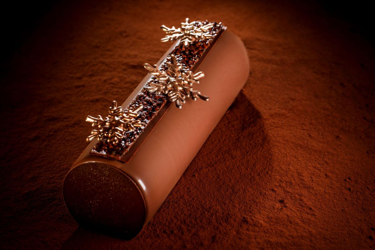 「ブッシュ エレガンス」7000円（25cm）